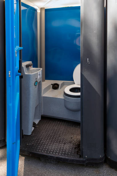Professional porta potty rental in Fayette, MO