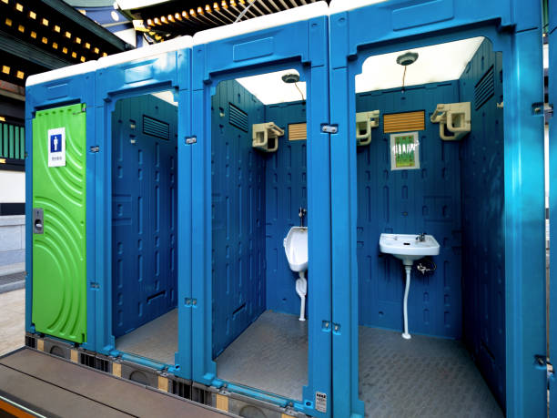 Best Porta potty rental near me  in Fayette, MO